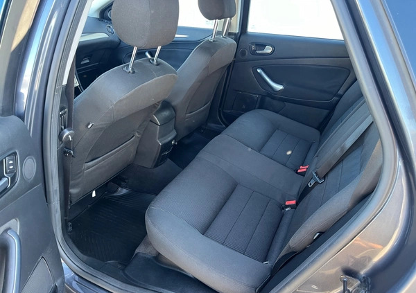 Ford Mondeo cena 15900 przebieg: 352000, rok produkcji 2008 z Tychy małe 106